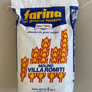 Farina di grano tenero 00 adatta per dolci e panificazione Villa Romiti – sacco kg.5